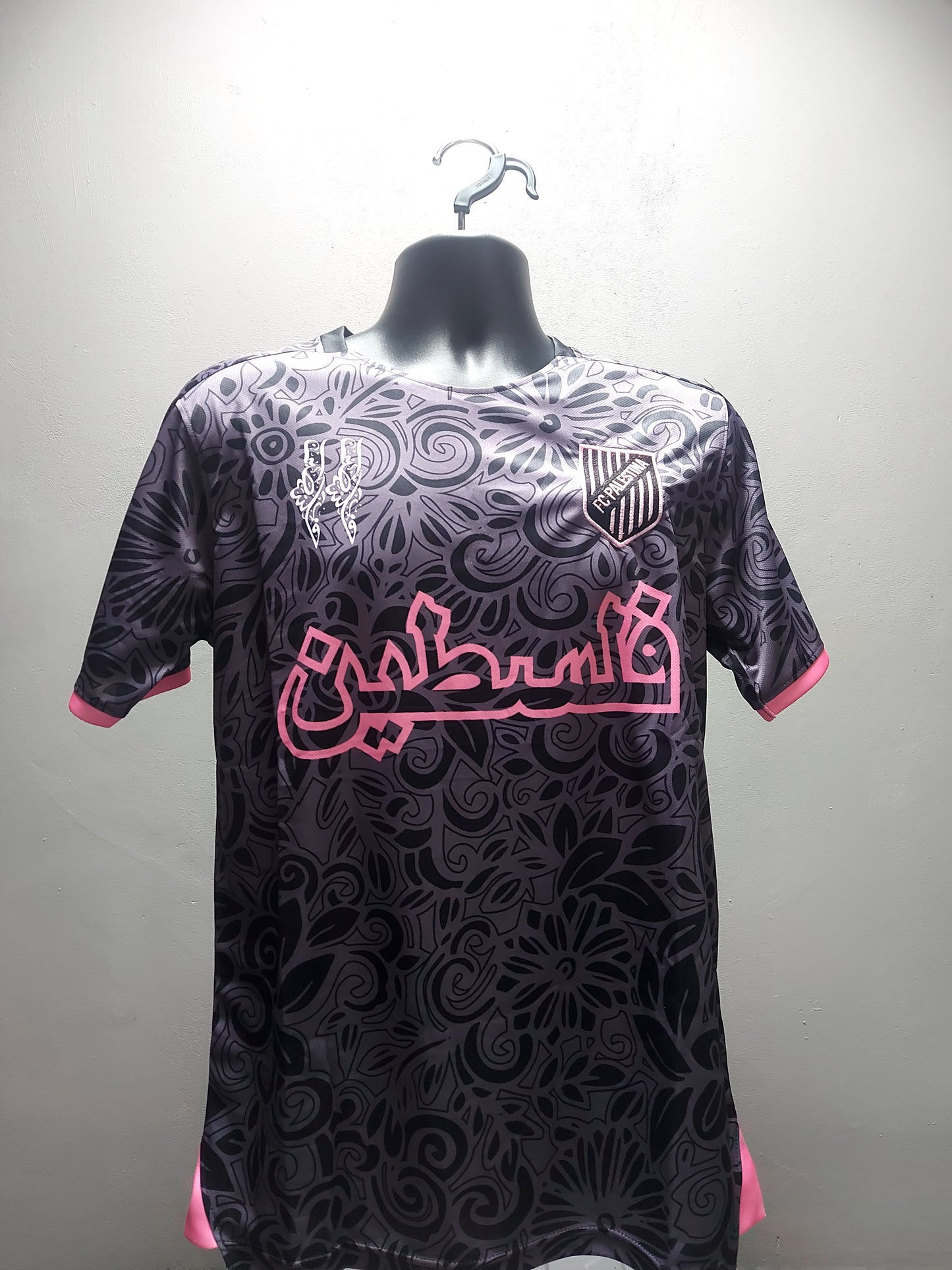 FC Palestina  X Farrah Azam Collab Kit (Grey/Pink)