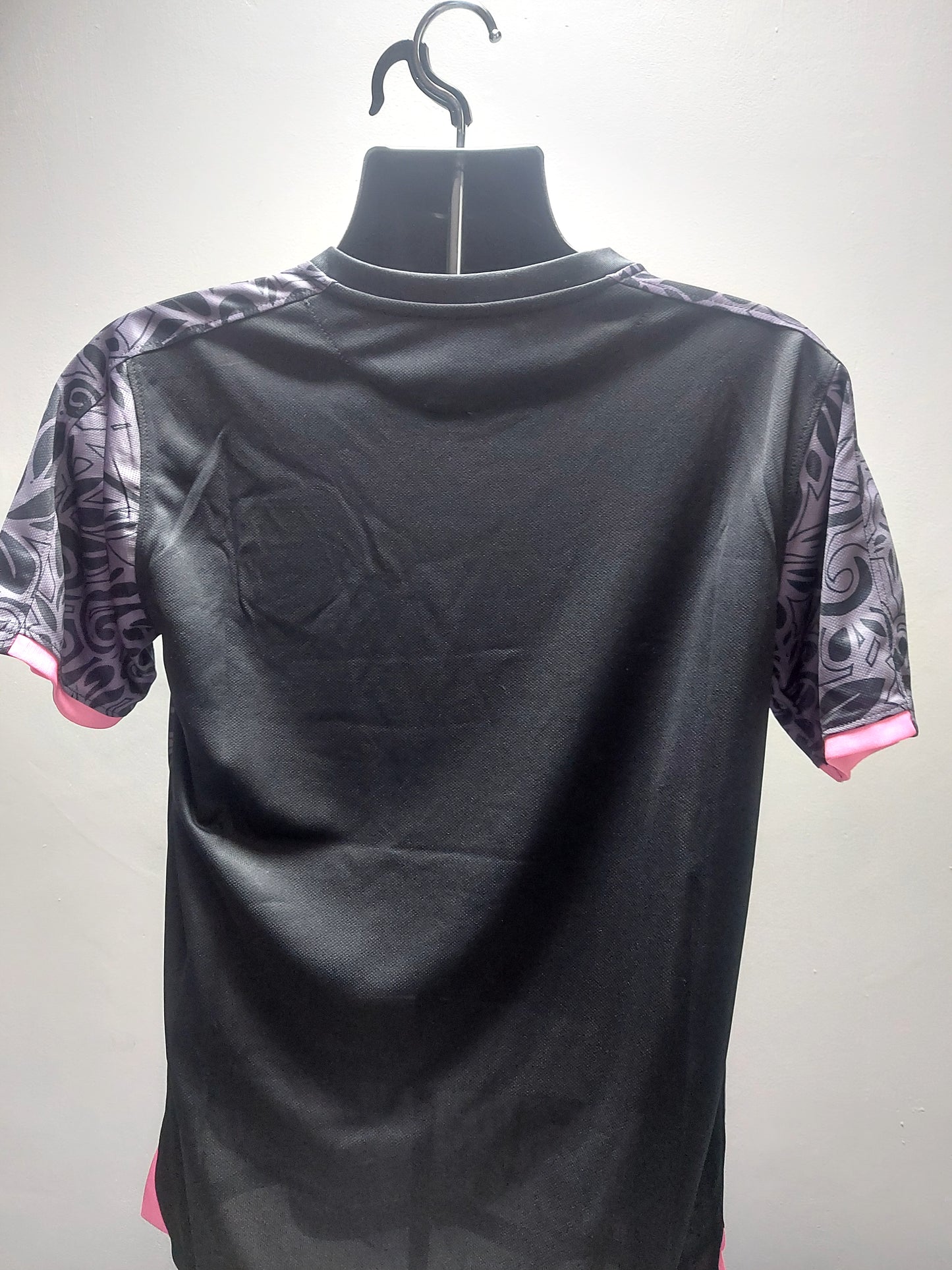 FC Palestina  X Farrah Azam Collab Kit (Grey/Pink)