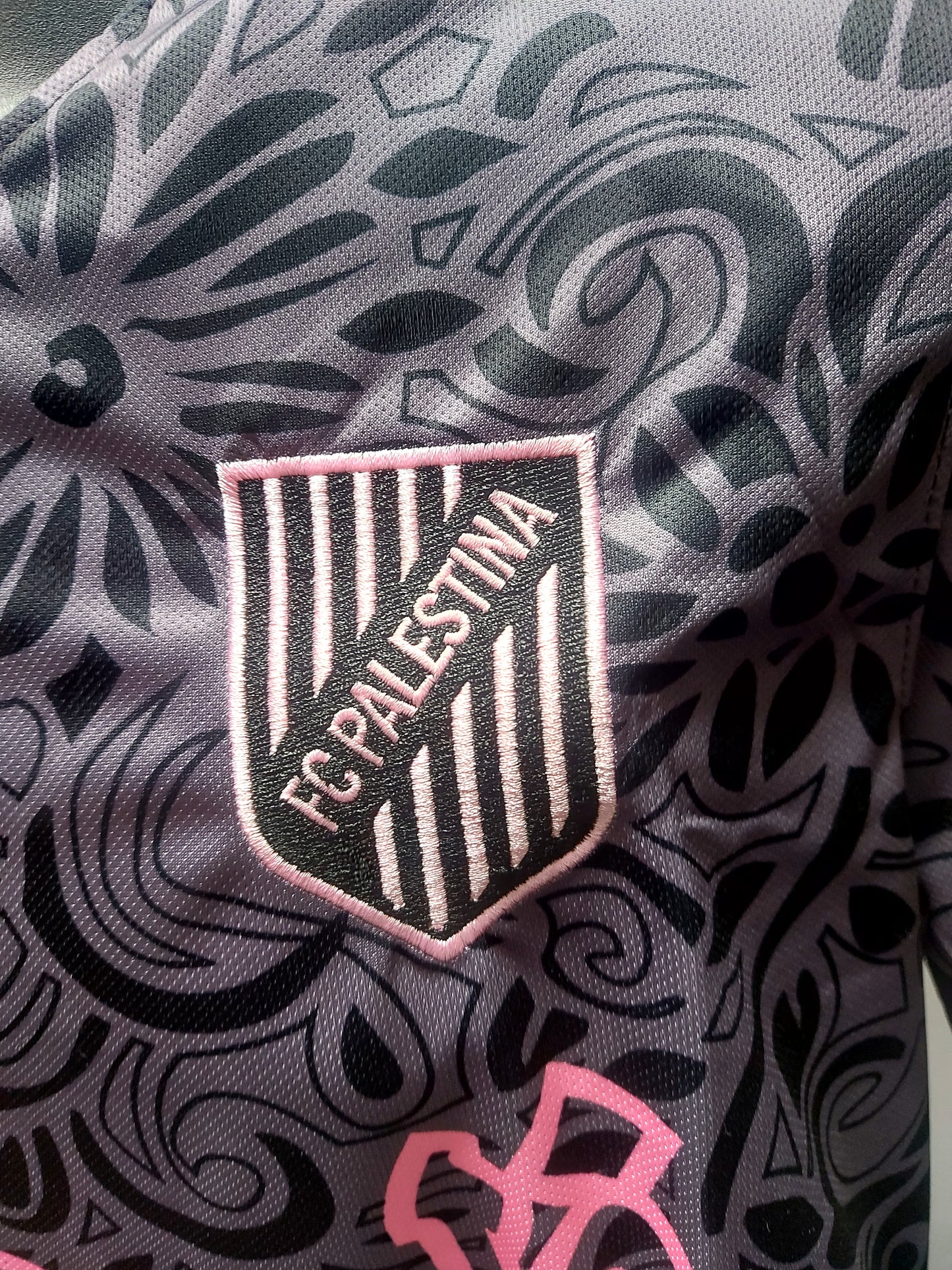 FC Palestina  X Farrah Azam Collab Kit (Grey/Pink)